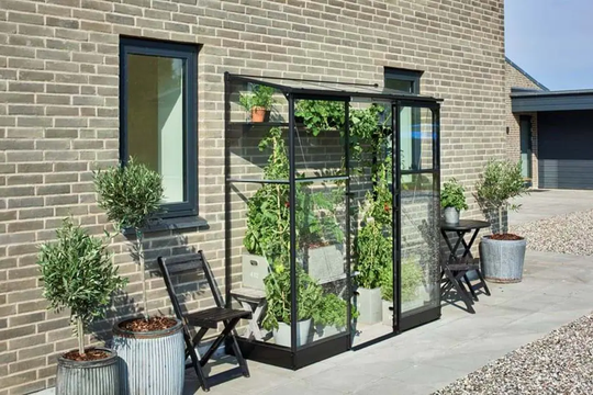 Halls Växthus Qube Lean-to 26 m/3 mm Härdat Glas 1,3m² Svart