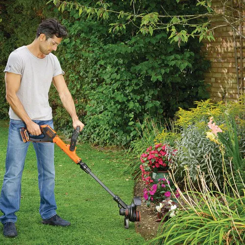 Black and Decker Batteridriven Grästrimmer Black & Decker 18V 28CM AFS
