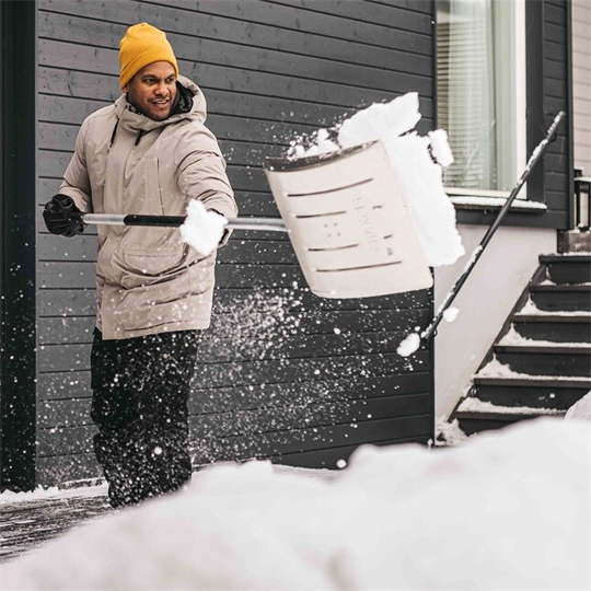 Fiskars Snöskyffel Snow Light Aluminium Långt Skaft