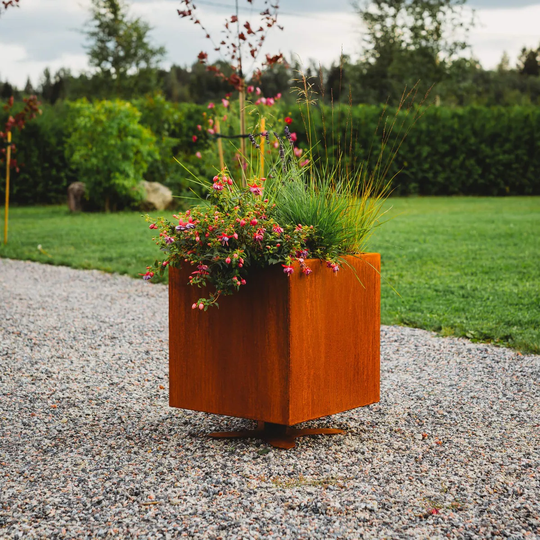 GrillSymbol Blomkruka Corten Ulla L